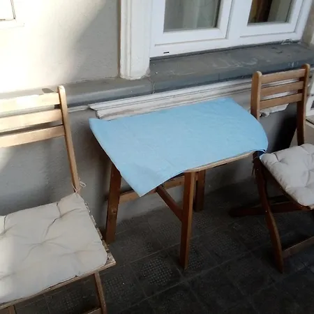 Проживание в семье Corvin W Balcony *